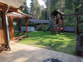 Chata s baz�nem - Slovensk� r�j - Sokol� dolina