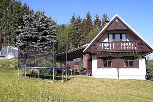 Chata s baz�nem - V�hled na Krkono�e - Benecko