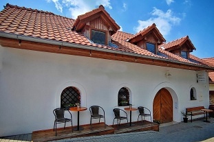 Nov objekt: Chalupa a vinn sklep - Plava - Nov Mlny 1M-096