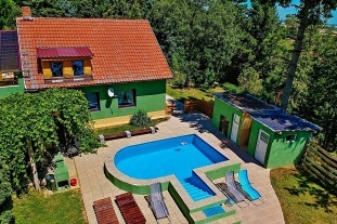 Nov objekt: Chalupa bazn a sauna - dnick les - Hustopee 1M-097