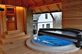 Chalupa bazn a wellness - Rejvz - Jesenk