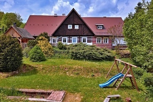 Krkonosk chalupa - kachlov kamna - Jansk Lzn