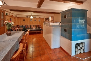 Krkonosk chalupa - kachlov kamna - Jansk Lzn