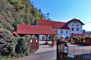 Nov objekt: Chata a apartmny s baznem - Kivokltsko 1C-048