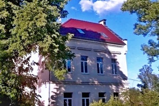 Dům u řeky Ohře - hrad Hazmburk - Louny