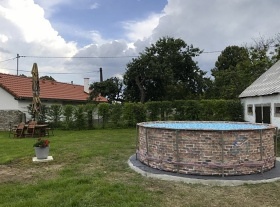 Chalupa s bazénem Plichtice - Zavlekov