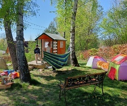 Roubenka �esk� Kanada - Kun�ak - hrad Land�tejn