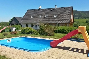 Chalupa s baznem - Krkonoe a Vran hory - acl