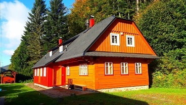 Roubenka s baz�nem - term�ln� park Velk� Losiny