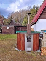 Chata a koupací sud - Dlouhá Ves - hrad Lipnice