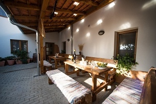 Penzion U TŘÍ RŮŽÍ - Vrbice - jižní Morava