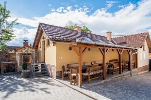 Nov objekt: Penzion Plava - Nov Mlny - vinastv Zaje 1M-157