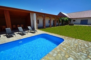 Nov objekt: Chalupa s baznem - Hrabtice - Mikulovsko 1M-160