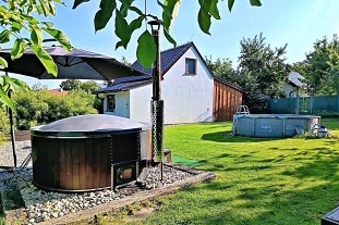 Nov� objekt: Wellness chata s baz�nem - hrad Nov� Hrady 2C-172