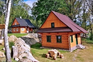 Recenze: Roubenky U veverky - Lomy - esk Kanada