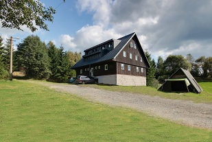 Horská chata - úpatí Blatenského vrchu - Abertamy