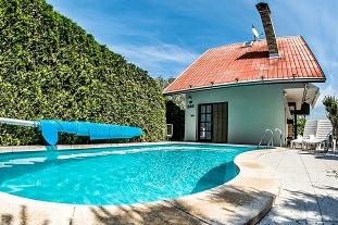 Nov objekt: Chata s baznem u eky Lunice - jin echy 2C-199