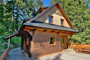 Wellness chata u lesa - pehrada Horn Beva