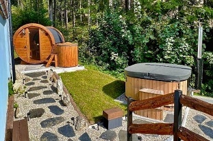 Wellness chata u lesa - pehrada Horn Beva