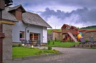 Chalupa s baznem - Bukov hora - Mlnick dvr