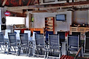 Chalupa s baznem - CHKO Tebosko - Mnek