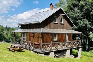 Recenze: Chata ve Sport are�lu - Kl�ny - Kru�n� hory