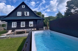 Wellness roubenka s bazénem - Kralický Sněžník