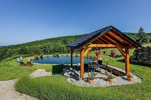 Chalupa a koupac jezrko - Novohradsk hory