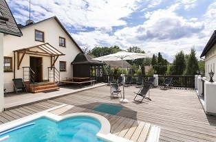 Chalupa s baznem - esk vcarsko - Soutsky