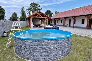 Chalupa s bazénem - Veselí nad Lužnicí - Horusice