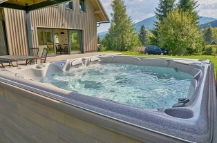 Chalupa s baznem - Bl pod Praddem