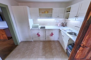 Chalupa Lzesk trojhelnk - pehrada Jesenice