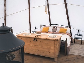 Nov� objekt: Teepe Ylva - Glamp u Rozma�il�ho n�mo�n�ka 2M-212