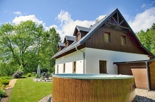 Nový objekt: Chalupa s bazénem - Ranč Malevil - Heřmanice