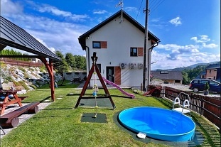 Nov� objekt: Chata s baz�nem - Sn�n�k a Rychlebsk� hory 2M-225