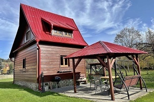 Recenze: Srub k pronjmu - Prostedn Beva - Beskydy