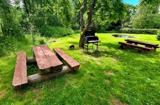 Chaty u rybnka a Singltreku pod Smrkem