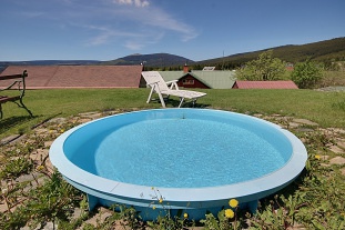 Roubenka bazn a vhled na Snku - Krkonoe