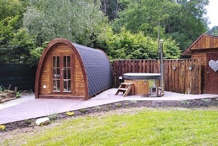 Nov� objekt: Wellness glamping u sk�ly - hrad Koko��n a Houska 7C-151