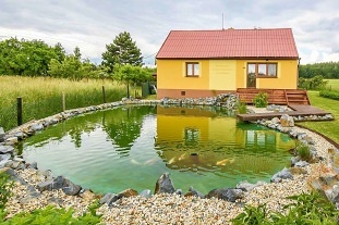 Nov objekt: Chata u hradu Bouzov - sauna, vivka a jezrko 1M-243