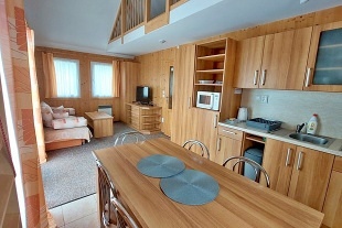 Chata s baznem - Karlov pod Praddem