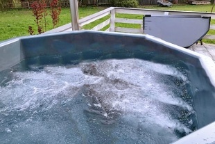 Chata s koupacm sudem - Hensko - esk vcarsko