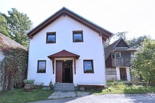 Nov� objekt: Chalupa a vinn� sklep Hustope�sko - Nov� Ml�ny 1M-264