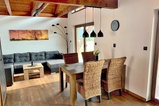 Chata u �eky Lu�nice - T�bor - T�n nad Vltavou