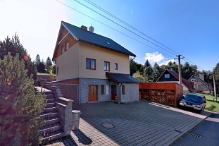 Nov� objekt: Chata a sauna - Kl�novec - Bo��darsk� ra�elini�t�