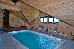 Srub vnit�n� baz�n a sauna - Kamenn� vrch