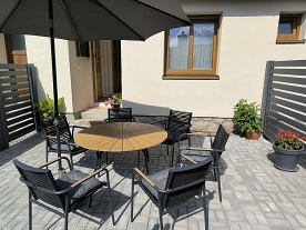 Chalupa rsk vrchy - Karltejn - Devt skal