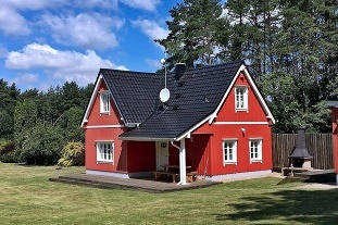 Nov� objekt: Chata a koupac� jez�rko - Lu�nice - T�ebo�sko