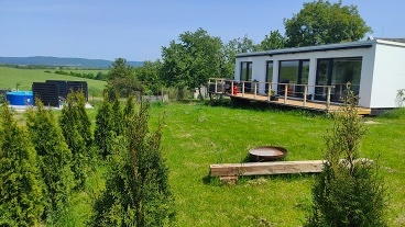 Glamping se saunou a baz�nem - Velk� T�nec