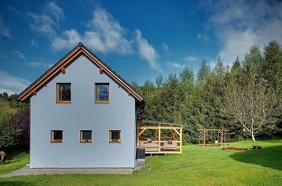 Nov� objekt: Rodinn� chata u Stezky v oblac�ch - V�trn� vrch 8C-309